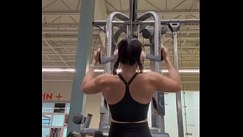 Lat pull downs improves upper body strength evansfitnessclub augusta georgia #latpulldown #latpulldowns #back #bac