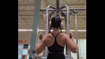 Lat pull downs improves upper body strength evansfitnessclub augusta georgia #latpulldown #latpulldowns #back #bac