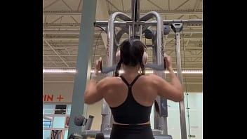 Lat pull downs improves upper body strength evansfitnessclub augusta georgia #latpulldown #latpulldowns #back #bac