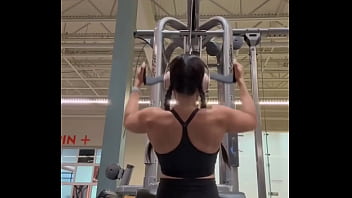 Lat pull downs improves upper body strength evansfitnessclub augusta georgia #latpulldown #latpulldowns #back #bac