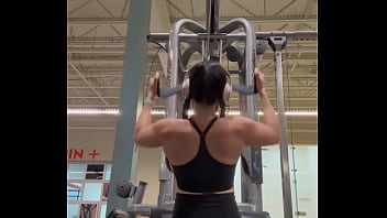 Lat pull downs improves upper body strength evansfitnessclub augusta georgia #latpulldown #latpulldowns #back #bac