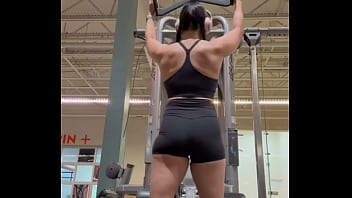 Lat pull downs improves upper body strength evansfitnessclub augusta georgia #latpulldown #latpulldowns #back #bac