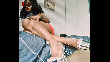 Hello mes chéris ce matin je vous attends en live à 10h sur