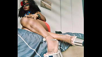 Hello mes chéris ce matin je vous attends en live à 10h sur