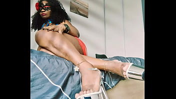 Hello mes chéris ce matin je vous attends en live à 10h sur