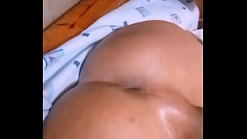 Culito Virgen Con Hambre thumbnail