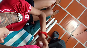 Flaca traviesa y cachonda de buenas tetas me da la mejor mamada de mi vida