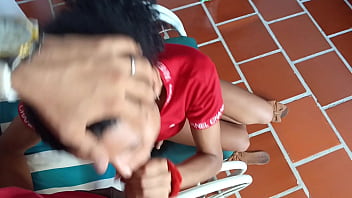 Flaca traviesa y cachonda de buenas tetas me da la mejor mamada de mi vida