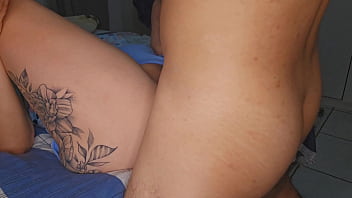 Aí meu cuzinho você colocou no buraco errado tira pau escorrega e entra com tudo na bunda