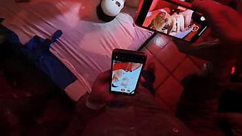 Eu estava louca pra fazer um gang recebi um convite da toca dos lobos e minha buceta começou a piscar