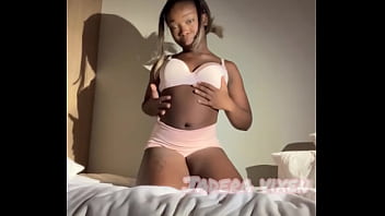 Rubbing my pussy on my favorite pillow