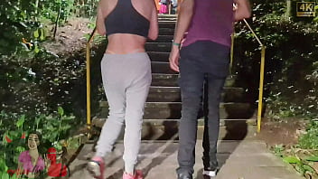 Conheci um seguidor no bosque maia em guarulhos e fomos foder no meio do mato