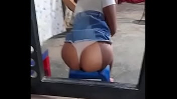 Me Manda Video Del Culo Que Me Como Todos Los Viernes thumbnail
