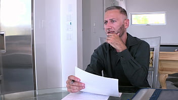 Perverted irs agent agrees to fuck hailey nyxxx while hubby watches dtw8270