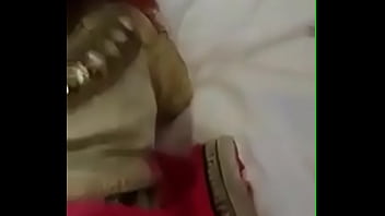 बहन ने होटल वालो के साथ हनीमून मनाया बहन ने होटल वालो के साथ हनीमून मनाया