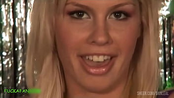 Fuck a fan – johnny t shoots a big cumshot on blinky rings of pawg tara