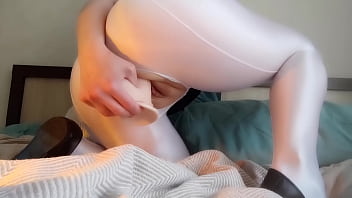 The best orgasms and squirt in white shiny pantyhose on me my pussy is so wet