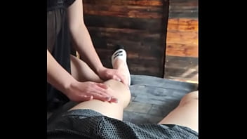 Beauty pays rent by deepthroating my dick