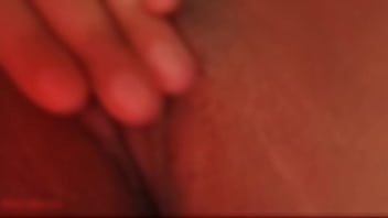 Solo female brown pussy vaginal masturbation