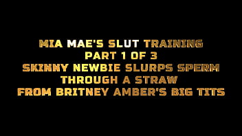 Britney amber & newbie mia mae double wand orgasm before threesome