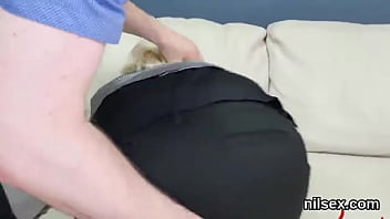 Silly cockslut gets her fuckholes gaped and deeply nailed