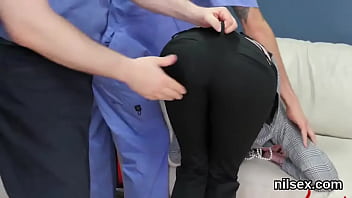 Silly cockslut gets her fuckholes gaped and deeply nailed