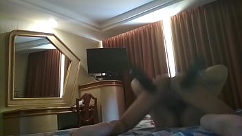 Mi amiga con beneficios ya se le hizo adiccion mi tolete y pues como hombre le tengo que responder hasta arrancarle el calzoncito