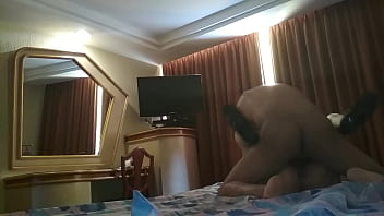 Mi amiga con beneficios ya se le hizo adiccion mi tolete y pues como hombre le tengo que responder hasta arrancarle el calzoncito