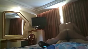 Mi amiga con beneficios ya se le hizo adiccion mi tolete y pues como hombre le tengo que responder hasta arrancarle el calzoncito