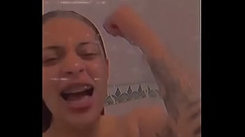 Cantado en mientras me baño