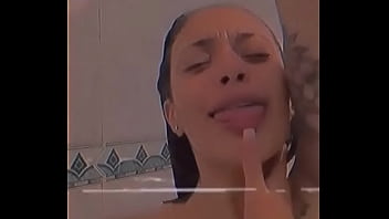 Cantado en mientras me baño