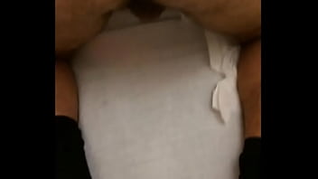 Mi eccita frustare il culo dei miei schiavi