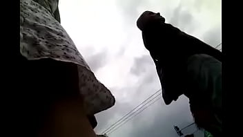 Bajo falda hermosa 4