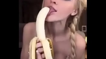 Teen sucks banana