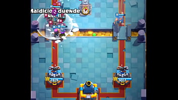 Detonando a mi pana en clash royale