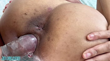 Marido corno sai pro trabalho e deixa sua mulher com a buceta molhada para o amante