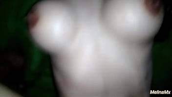 Mi amigo me invita cuando estaba desnuda y me la mete por el culo Mi amigo me invita cuando estaba desnuda y me la mete por el culo