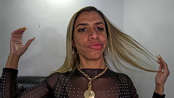 A casada carioca veio enviada pelo marido para um pov hard com ted creampie