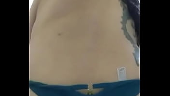 Safada no porão de casa flagrante