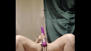 2025 07 02 autoseance esclave f en harnais ceinture et masturbation