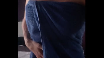 Petit avant goût de ma sortie de douche pour la suite non censuré passe vite