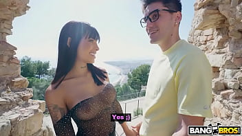 Atheana rose loves public anal