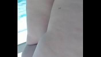 Coucou petite vidéo coquine en cadeau pour tout le monde