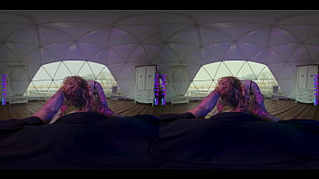 Curvy stepmother with manuela ferrari