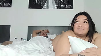 Nos acostamos sin ropa para ver si podiamos estar sin tocarmos y miren lo que paso parte 1