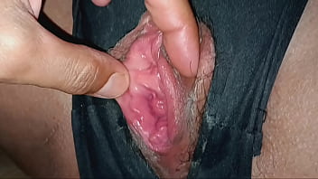 เย็ดผ่านรูกางเกงจนหีแฉะ