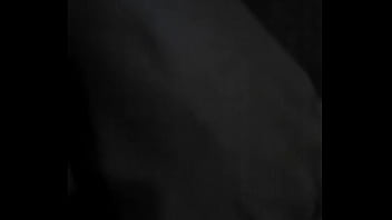 Mi novia masturbándose en el baño