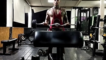 Siempre dándole duro