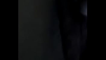 Plix massageando a bucetinha