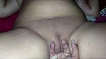 Marido chupando minha bucetinha com gelo